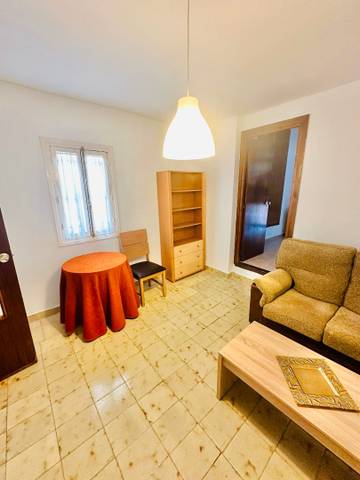 Piso en Alquiler en Placeta de Castillejos en Centro - Sagrario