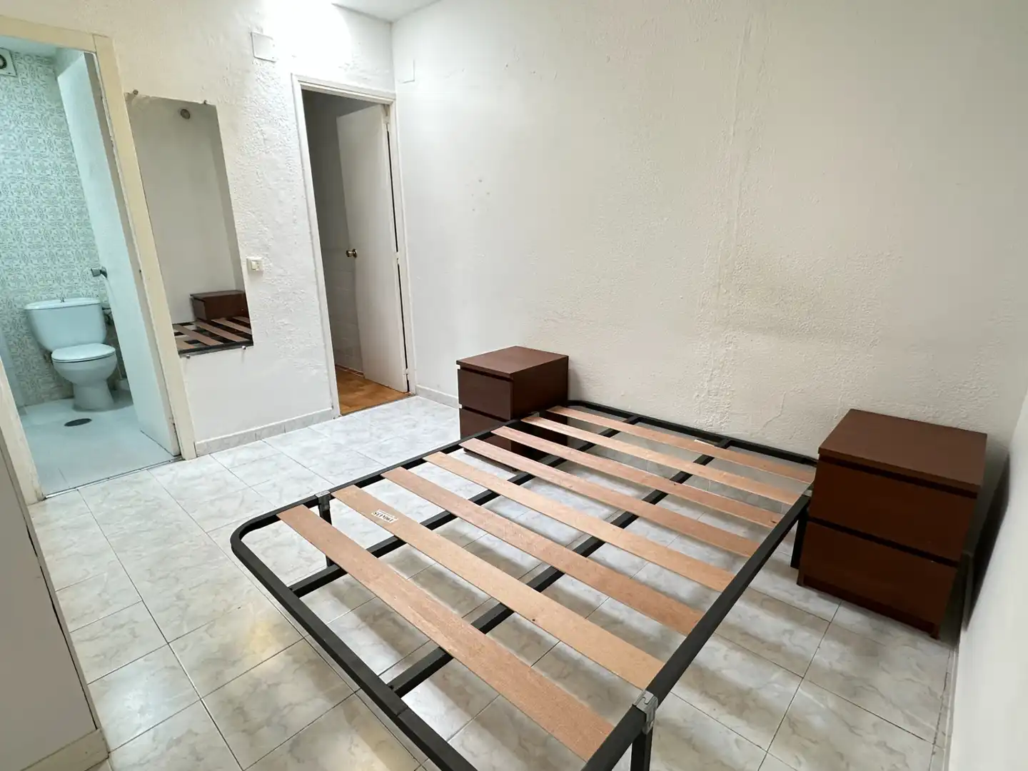 Habitación de Apartamento en venta en Madrid con Calefacción, Amueblado y Lavadora