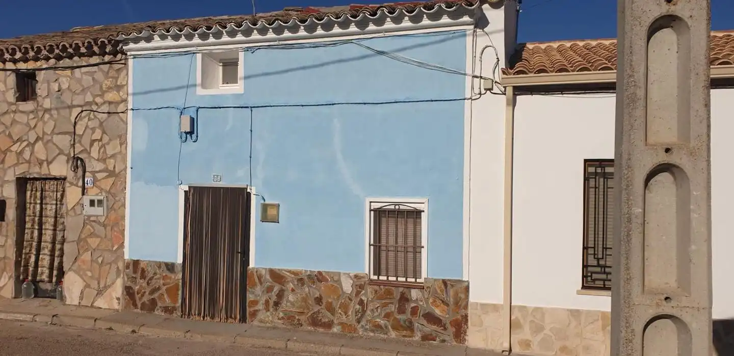 Vista exterior de Casa o xalet en venda en Alcázar del Rey amb Traster