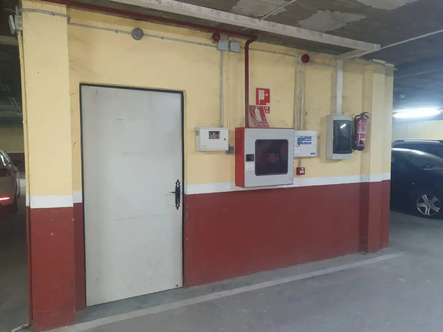 Garage zum Verkauf in Cazalla de la Sierra