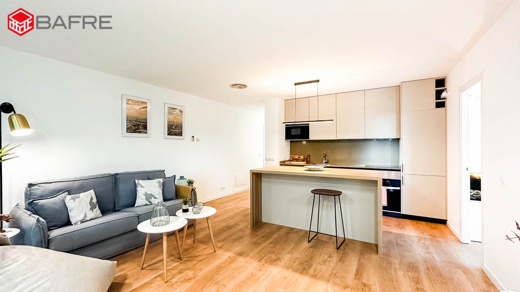 Flat to rent in Av. del Puente Cultural, Dehesa Vieja - Puente Cultural