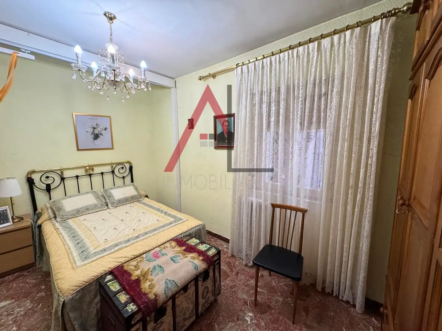 Habitación de Edificio en venta en Nava de la Asunción