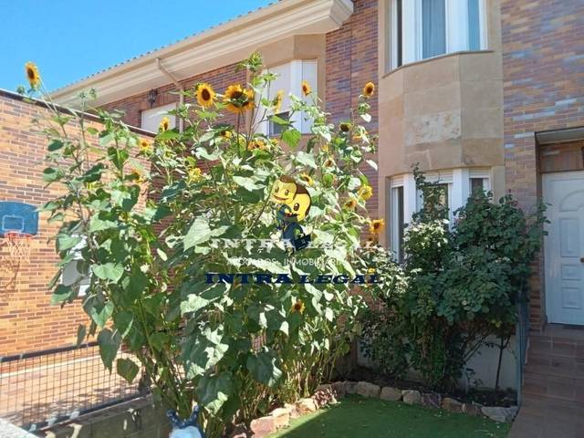 Casa adosada en Venta en CERVANTES en Carrascal de Barregas