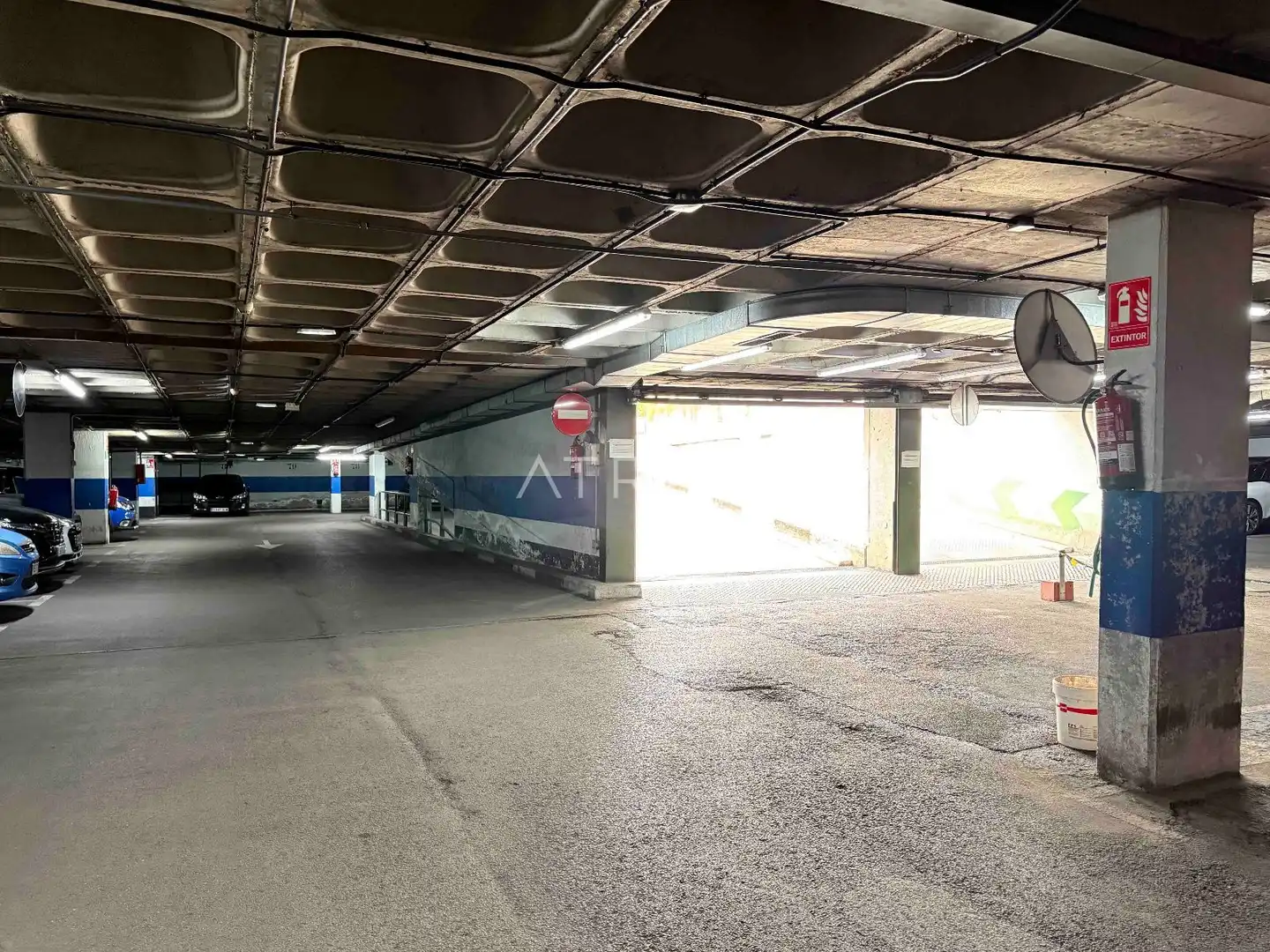 Aparcament de Pis en venda en Madrid amb Aire condicionat, Calefacció i Terrassa