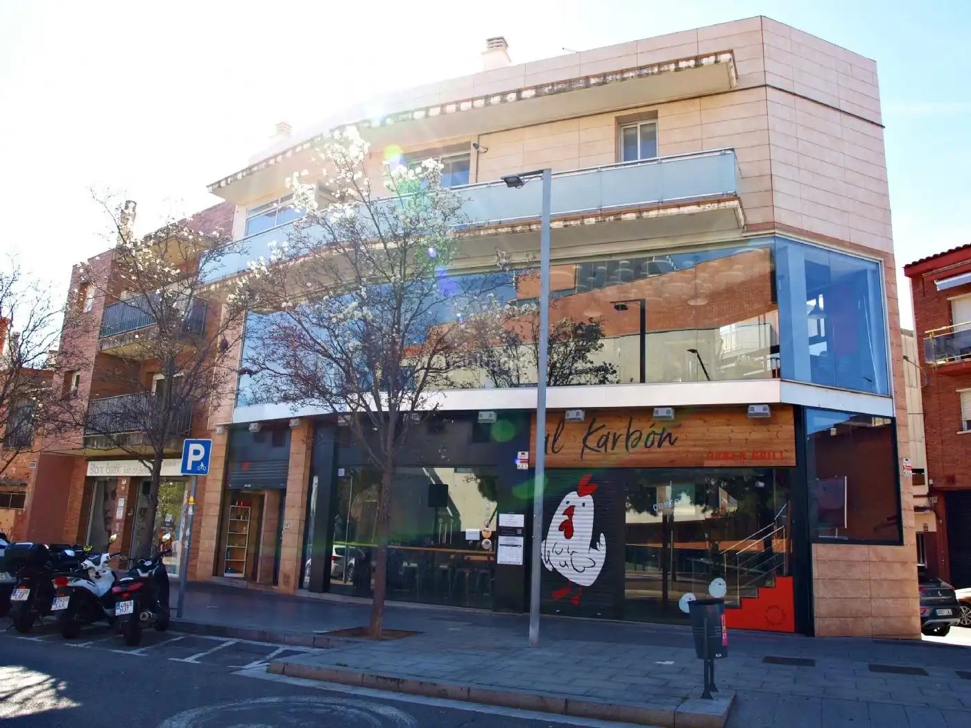 Local comercial en alquiler en Carrer de Lluís Dalmau 44