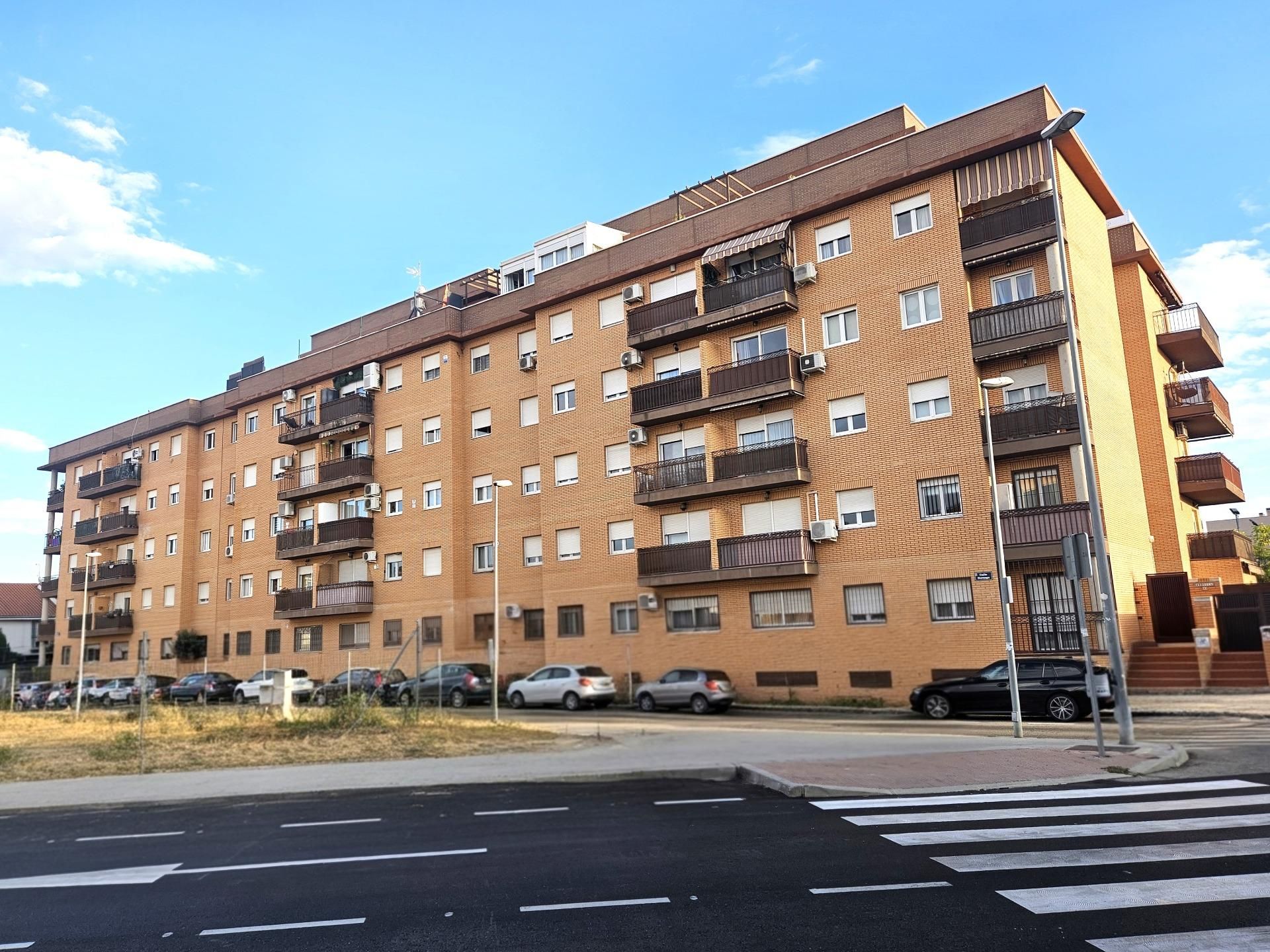 Vista exterior de Piso en venta en Valdemoro con Aire acondicionado, Calefacción y Terraza