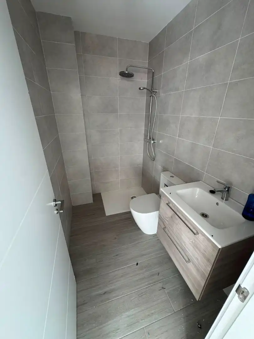 Bany de Casa o xalet en venda en Villares de la Reina amb Aire condicionat, Calefacció i Jardí privat