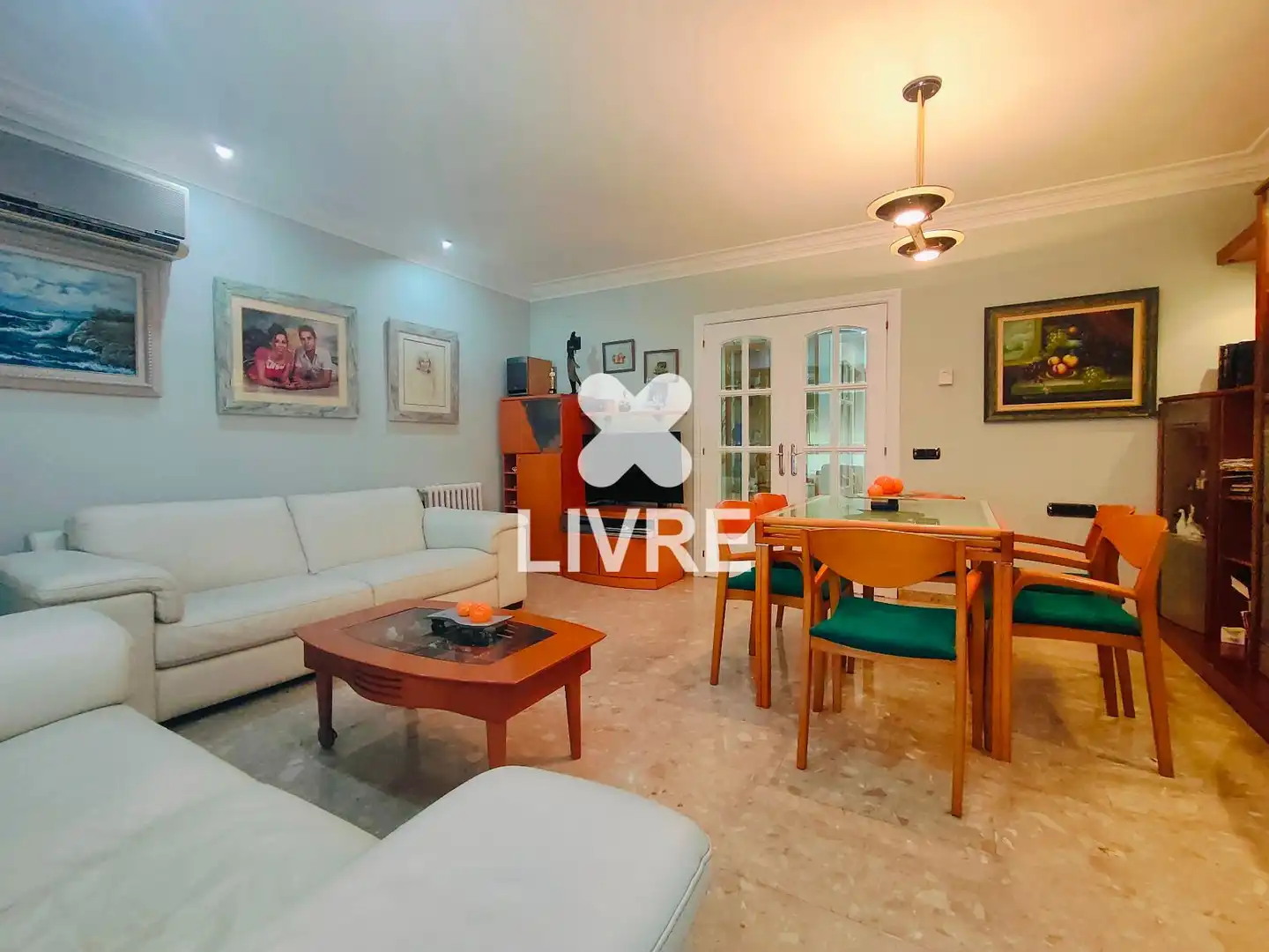 Living room of Houses for sale in Sant Boi de Llobregat  with Air Conditioner, Heating and Terrace