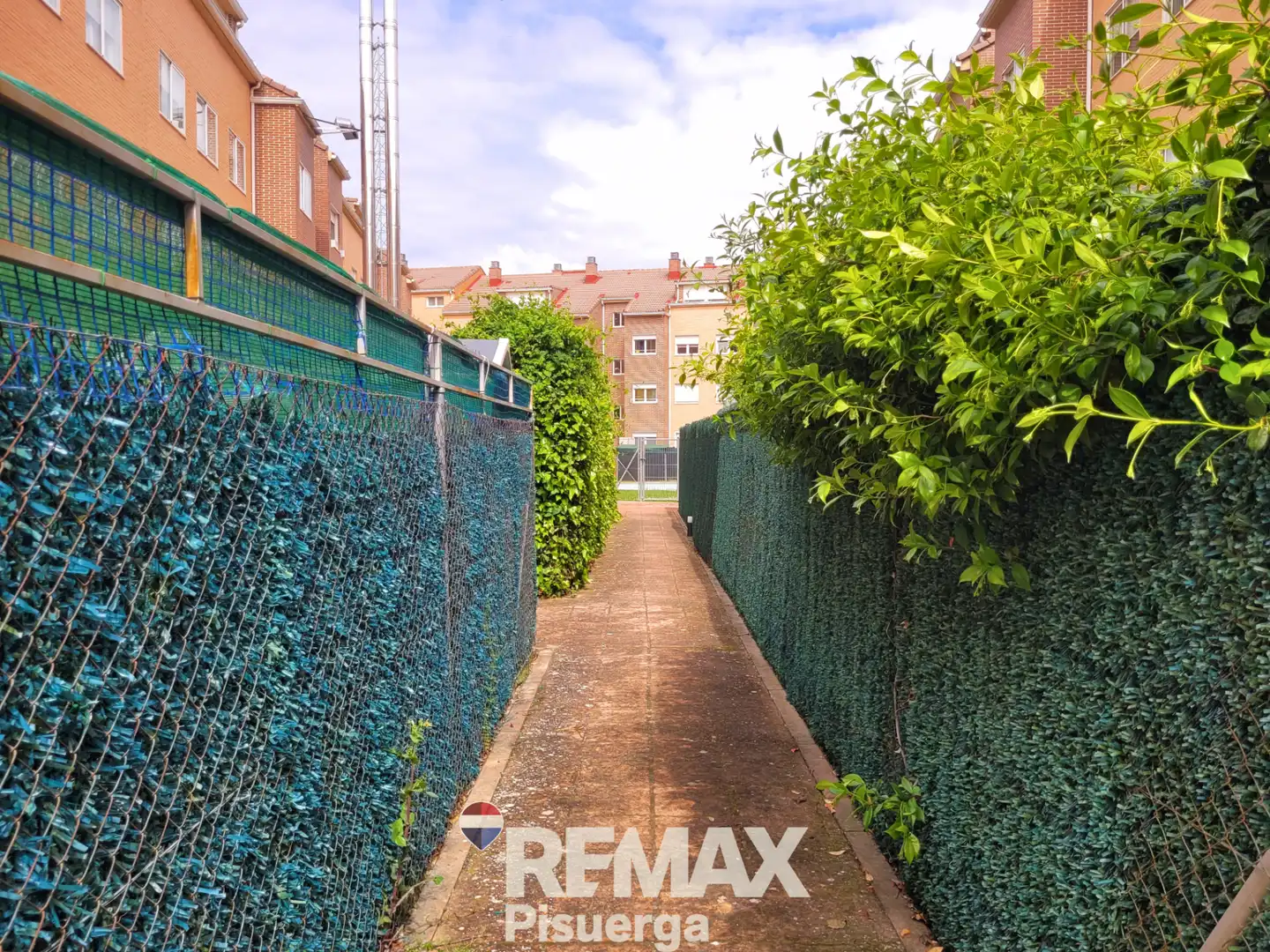 Vista exterior de Piso en venta en Zaratán con Calefacción