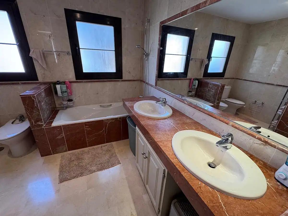 Apartament amb ascensor en venda a Estepona Pueblo, imagen 15