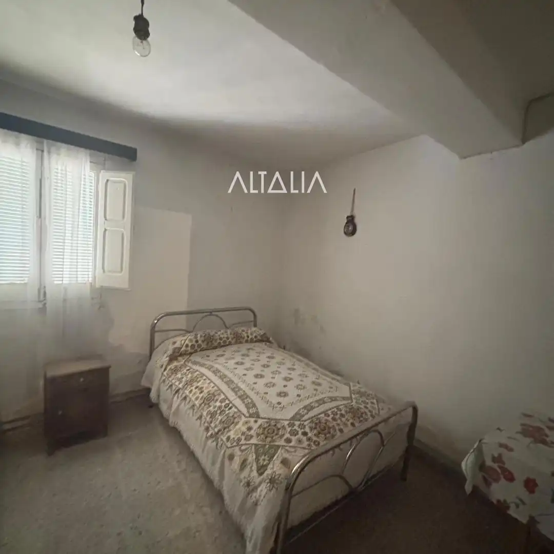 Dormitori de Casa o xalet en venda en Poyatos amb Calefacció, Terrassa i Traster