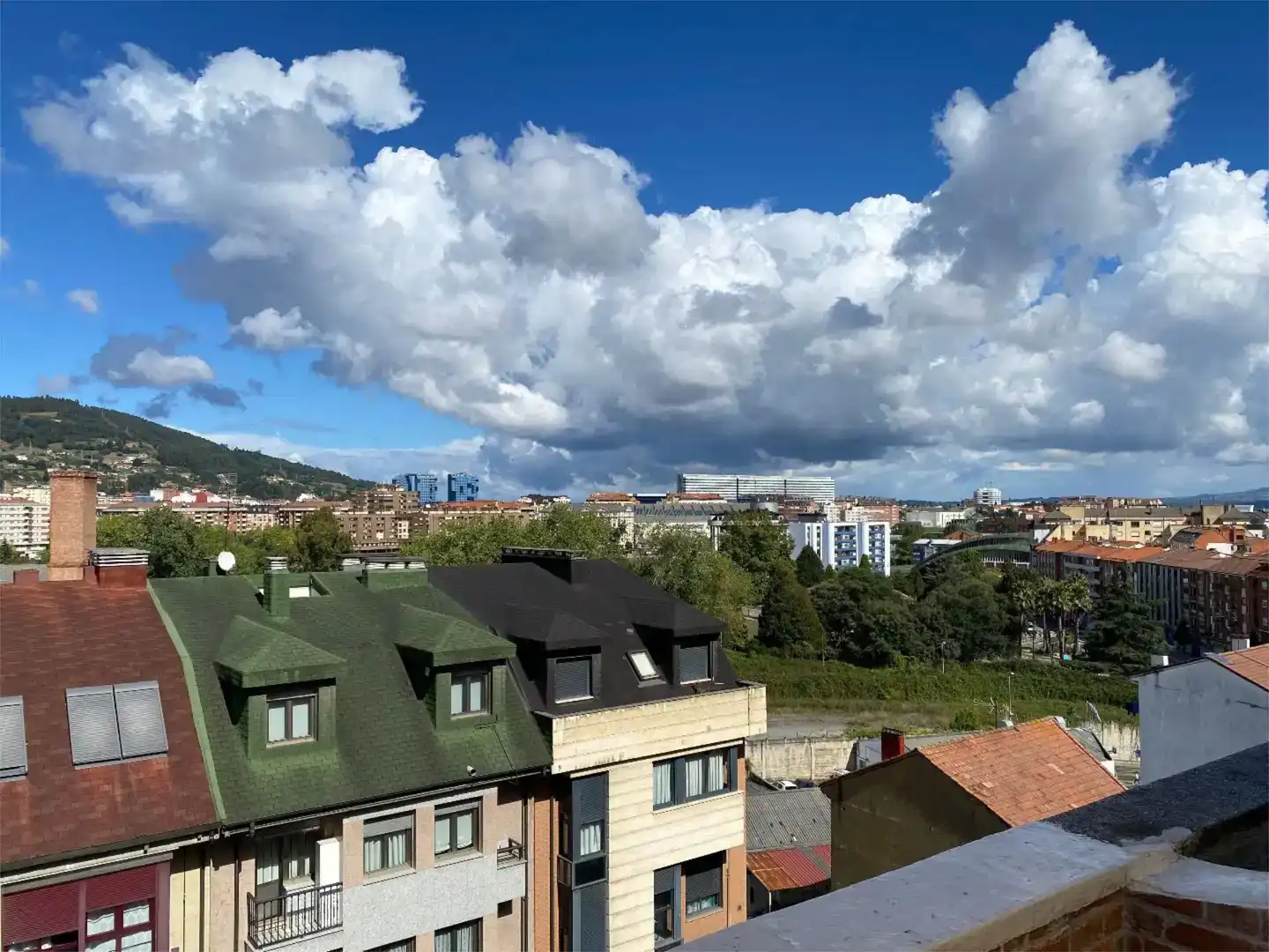 Außenansicht von Dachboden zur Miete in Oviedo 