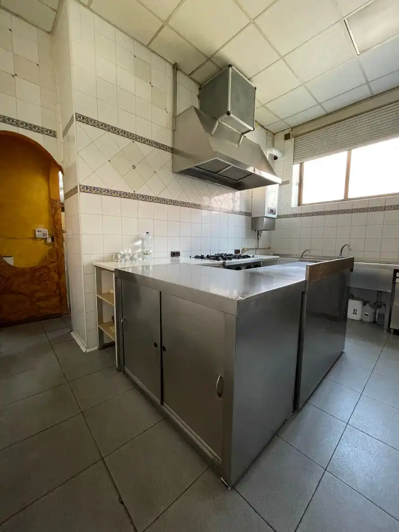 Cocina de Local en venta en Valle de Trápaga-Trapagaran con Aire acondicionado, Terraza y Amueblado