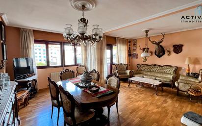 Living room of Flat for sale in Valladolid Capital  with Heating, Parquet flooring and Terrace