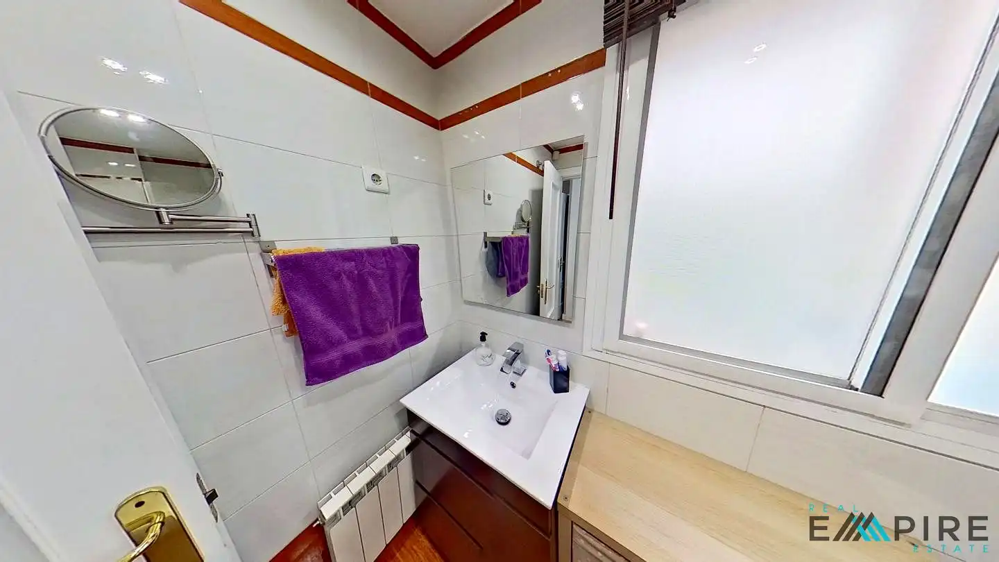 Baño de Dúplex en venta en Parla con Aire acondicionado, Calefacción y Terraza