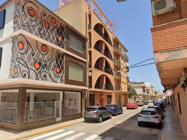Piso con balcón en venta en Carrer V Blasco Ibáñez 48