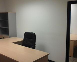 Office to rent in Rubí  with Air Conditioner, Heating and Furnished