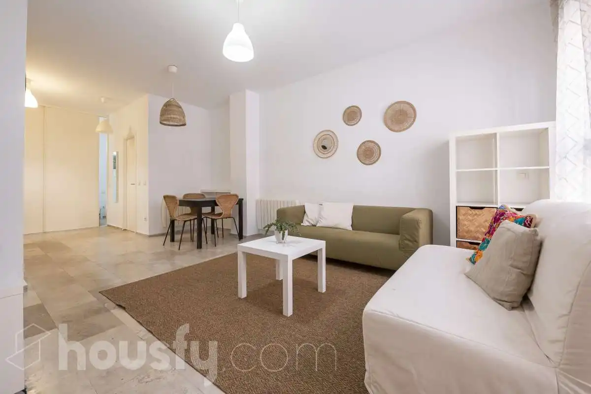 Sala d'estar de Planta baixa de lloguer en Madrid amb Calefacció