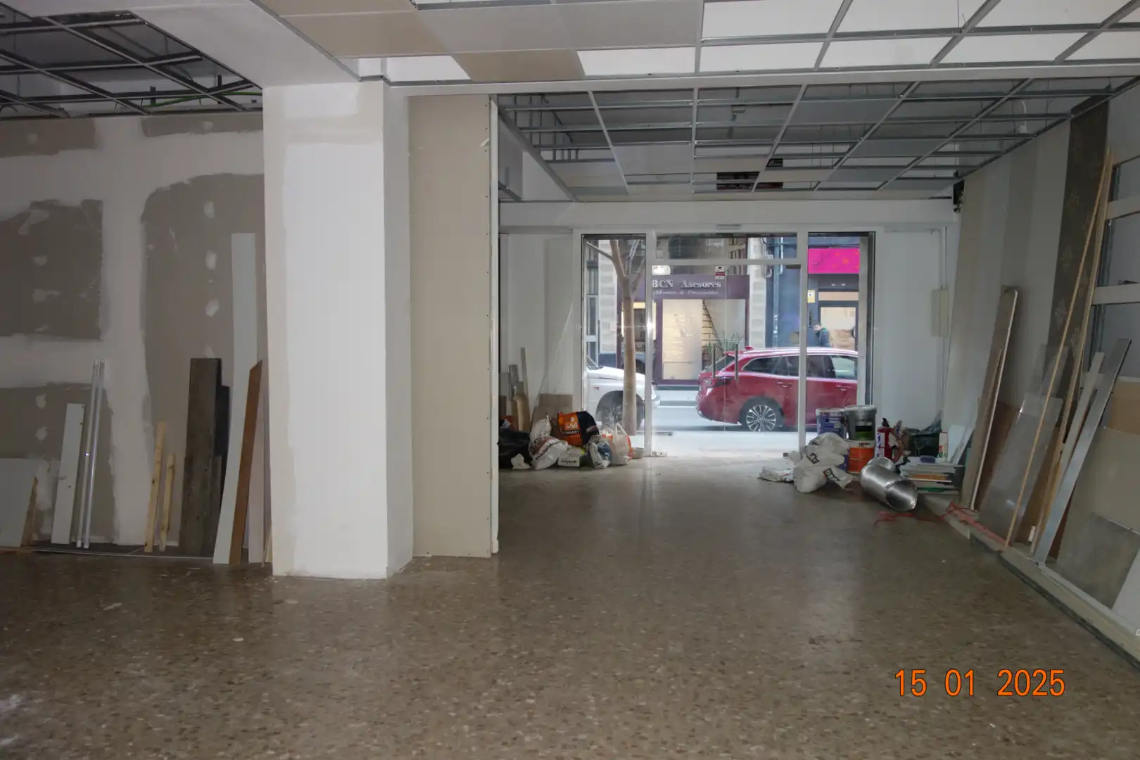 Commercial properties for rent in Carrer del Bogatell, 3, Artigues