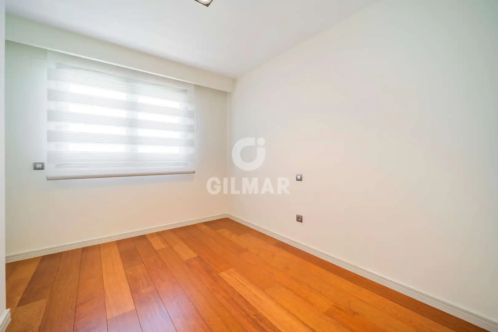 Bedroom of Duplexes for sale in Pozuelo de Alarcón  with Heating, Private garden and Storage room