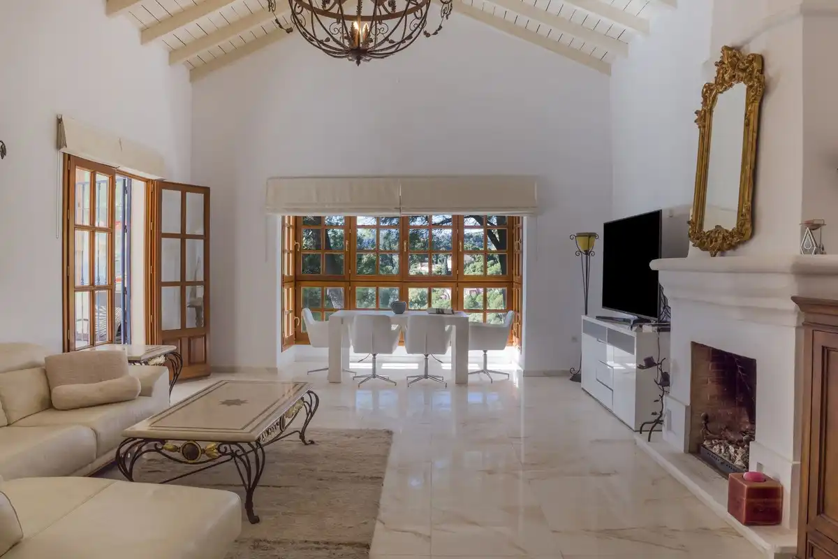 Sala de estar de Casa o chalet en venta en Marbella con Terraza y Piscina