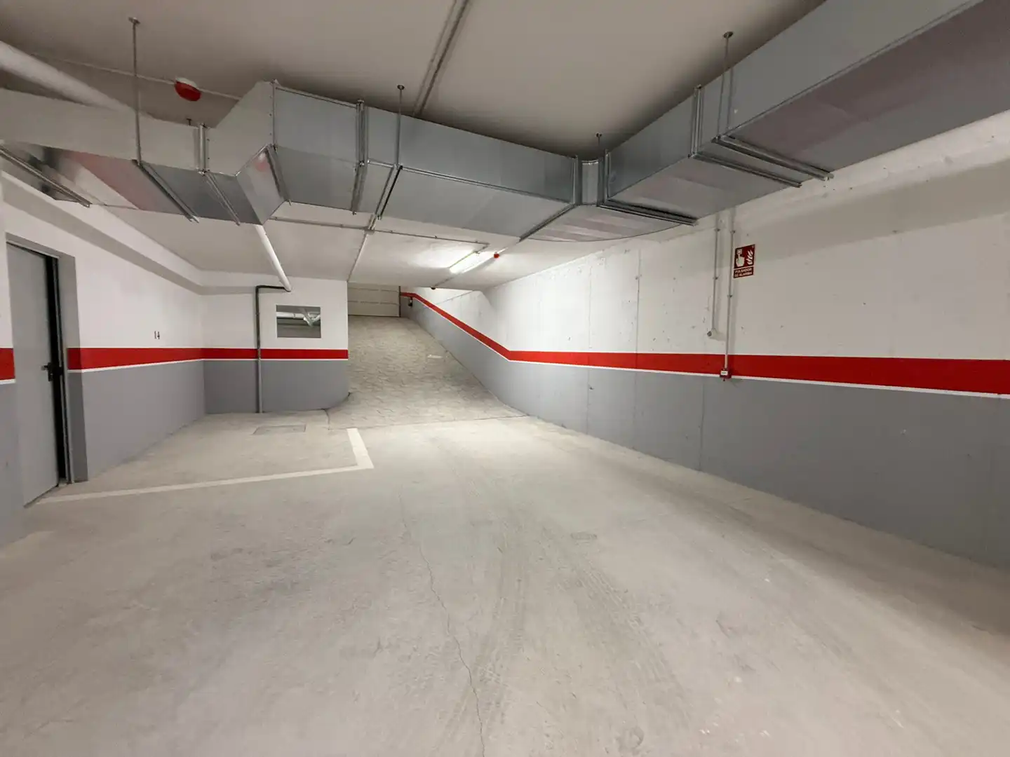 Parking de Ático en venta en Tomelloso con Calefacción, Terraza y Balcón