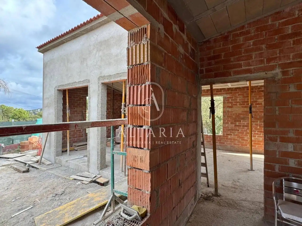 Casa con piscina en venta en Calle Empúries, imagen 2