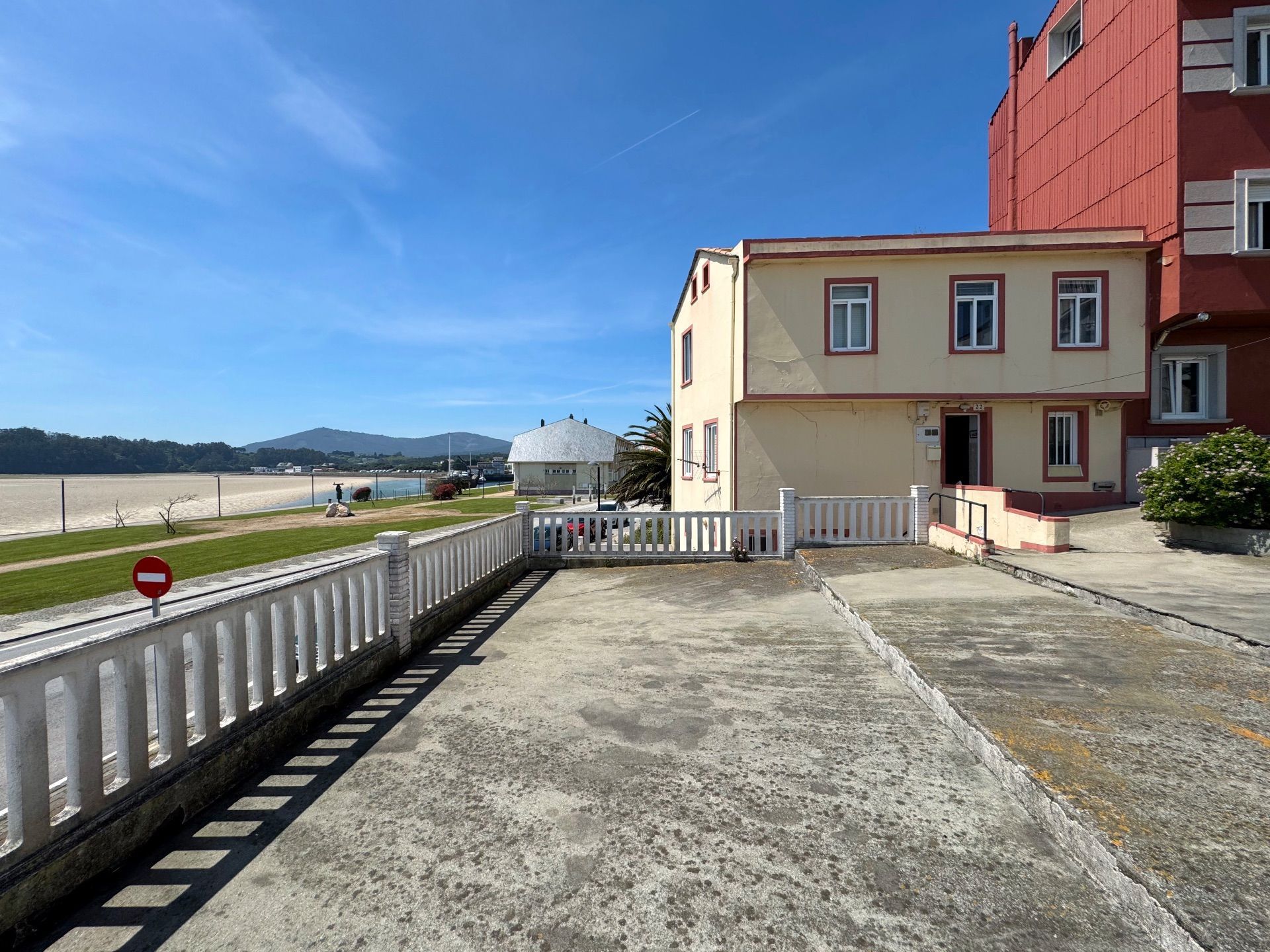 Exterior view of House or chalet for sale in Foz  with Heating, Terrace and Storage room