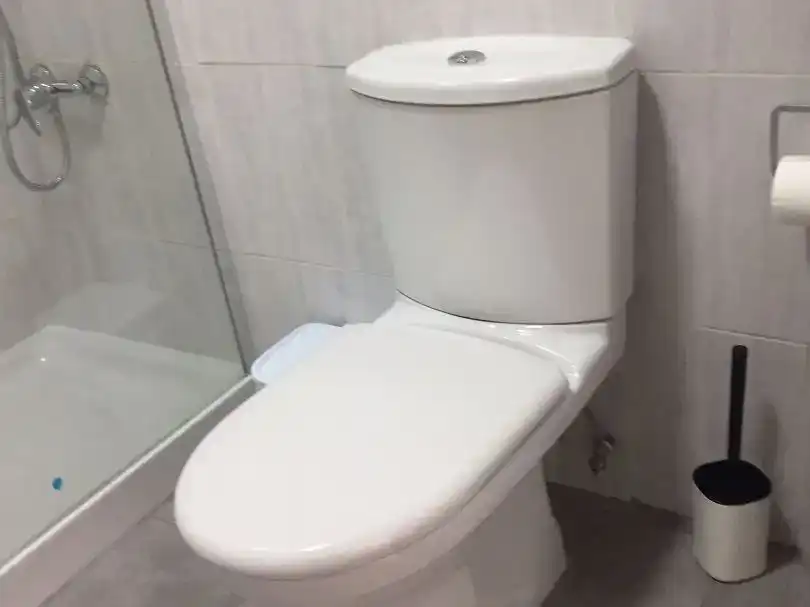 Badezimmer von Wohnung zur Miete in San Roque mit Balkon