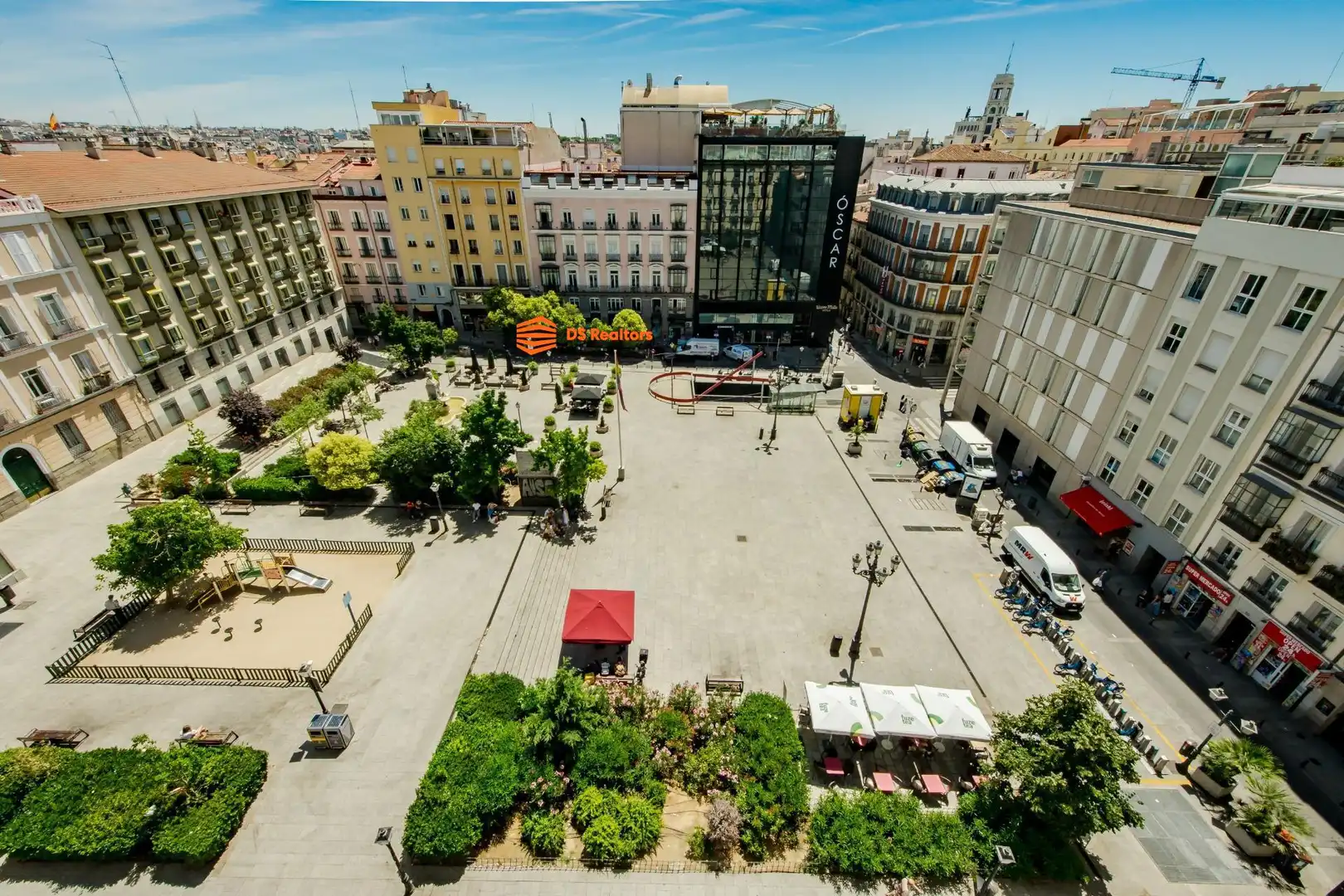 Außenansicht von Dachboden zur Miete in Madrid mit Heizung, Terrasse und Möbliert
