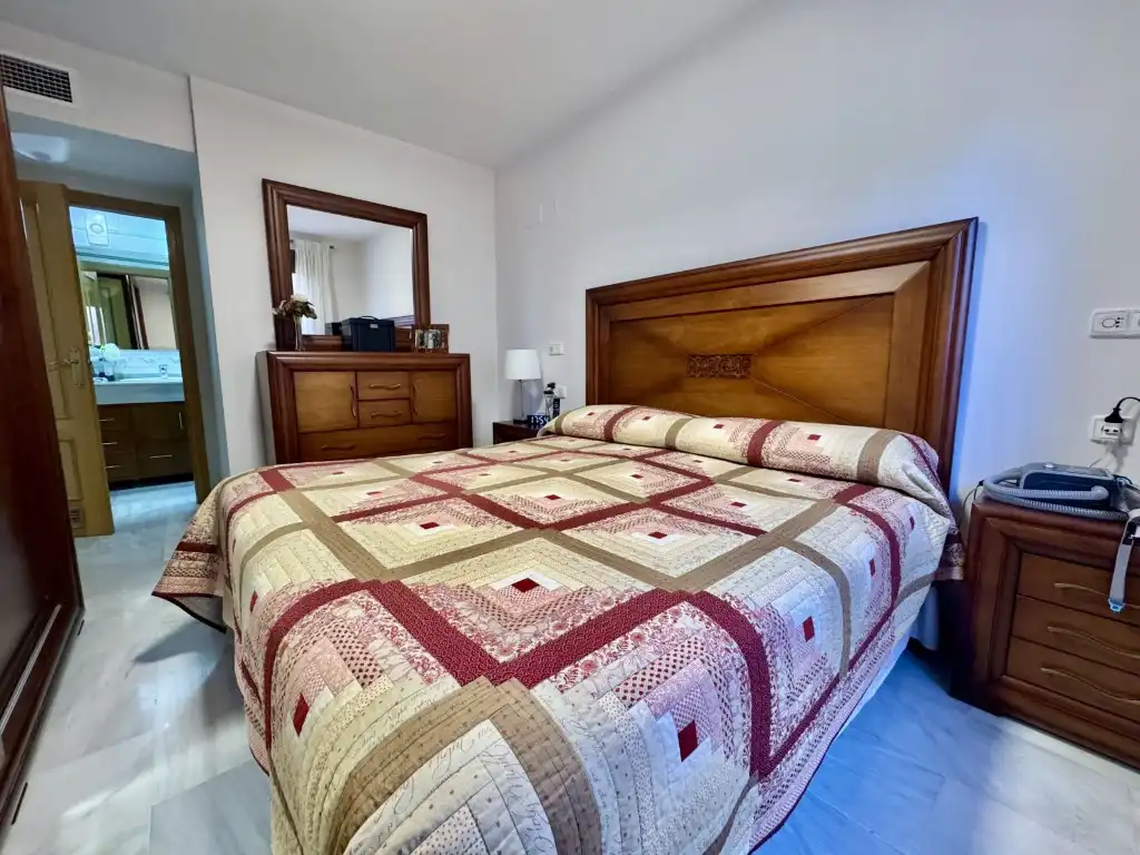 Schlafzimmer von Wohnung zum Verkauf in Córdoba mit Klimaanlage