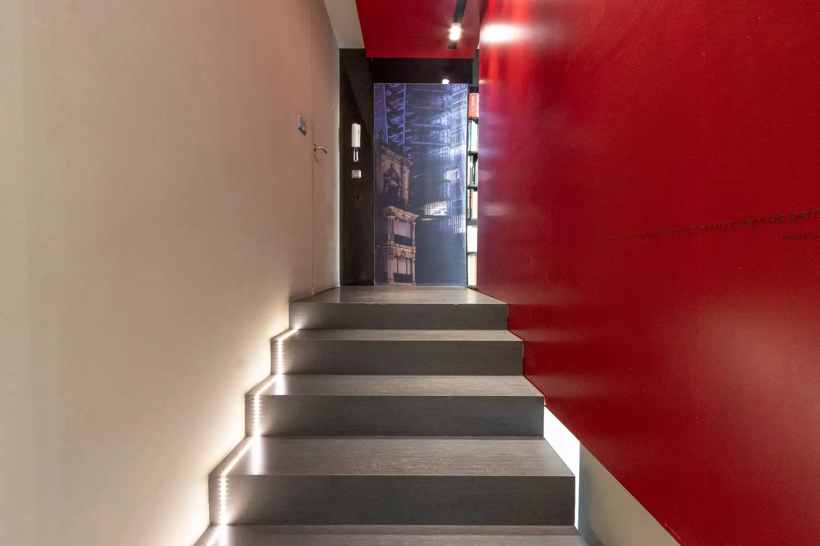 Office for rent in Barcelona  with Air Conditioner and Furnished