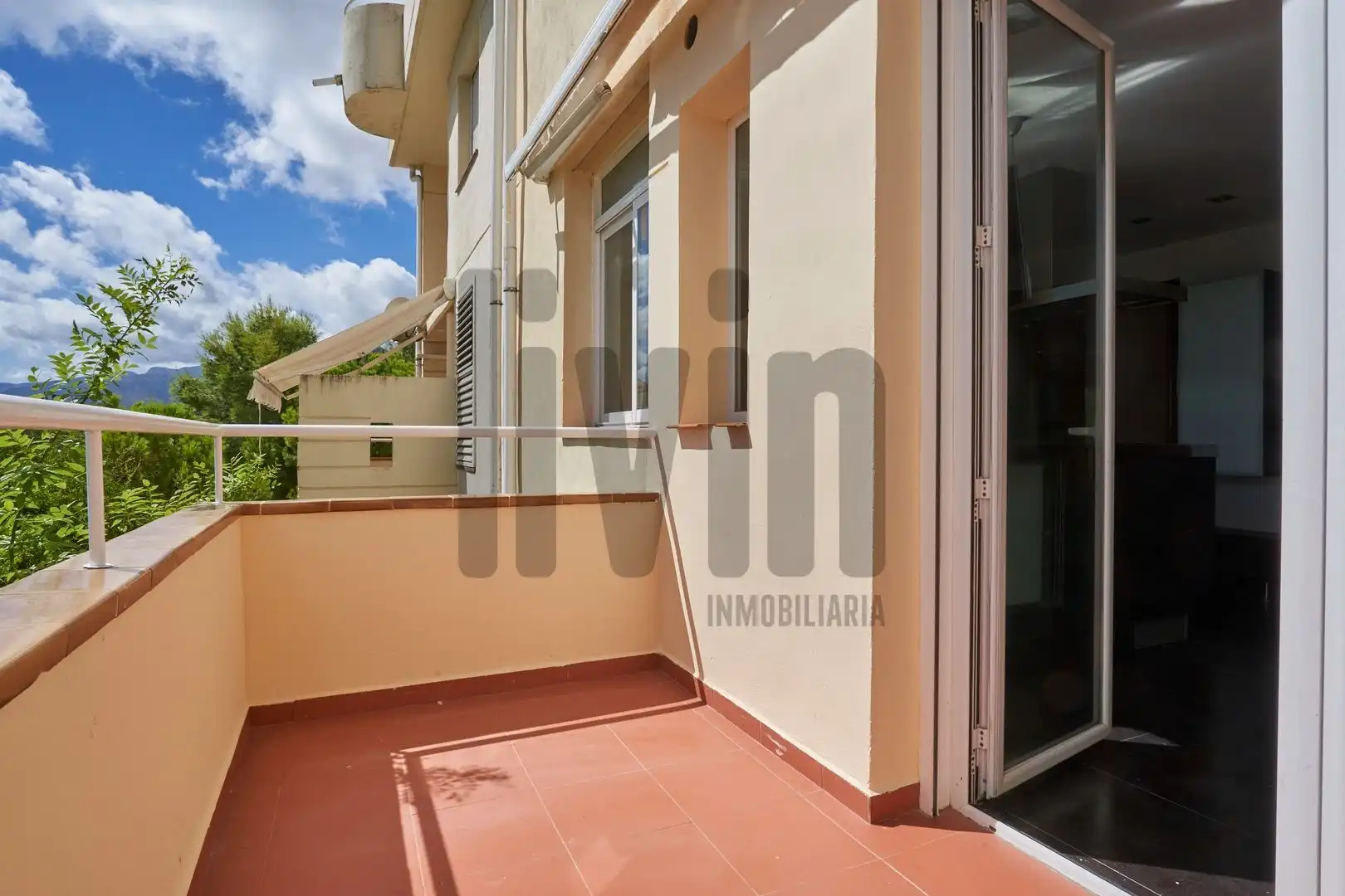 Balcony of Houses for sale in Jaén  with Air Conditioner, Heating and Terrace