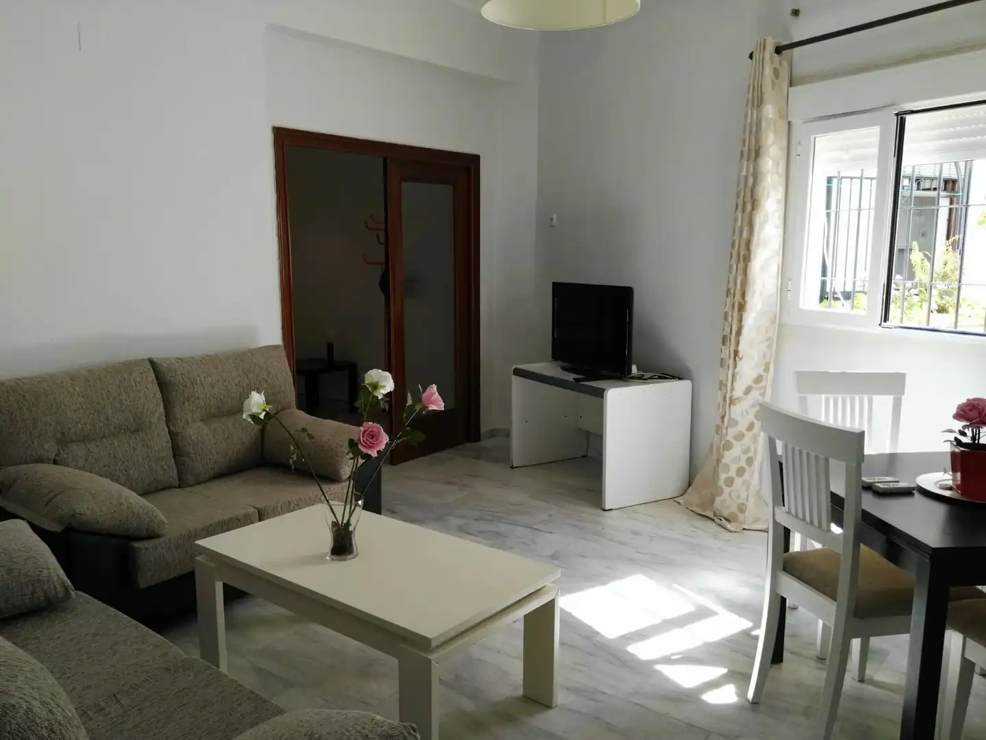 Piso con terraza en venta en Calle Rastro