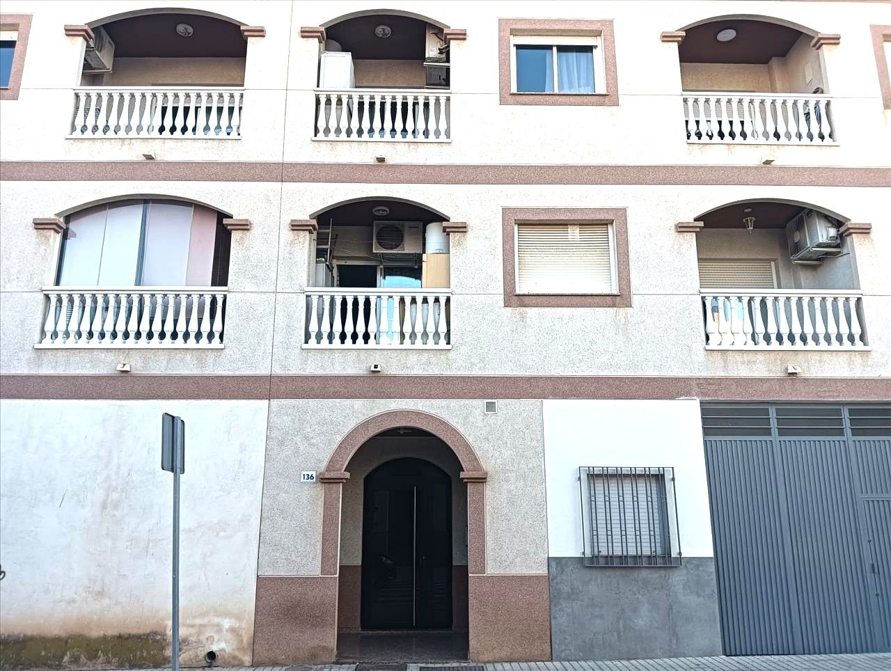 Vista exterior de Pis en venda en El Ejido amb Aire condicionat, Calefacció i Balcó