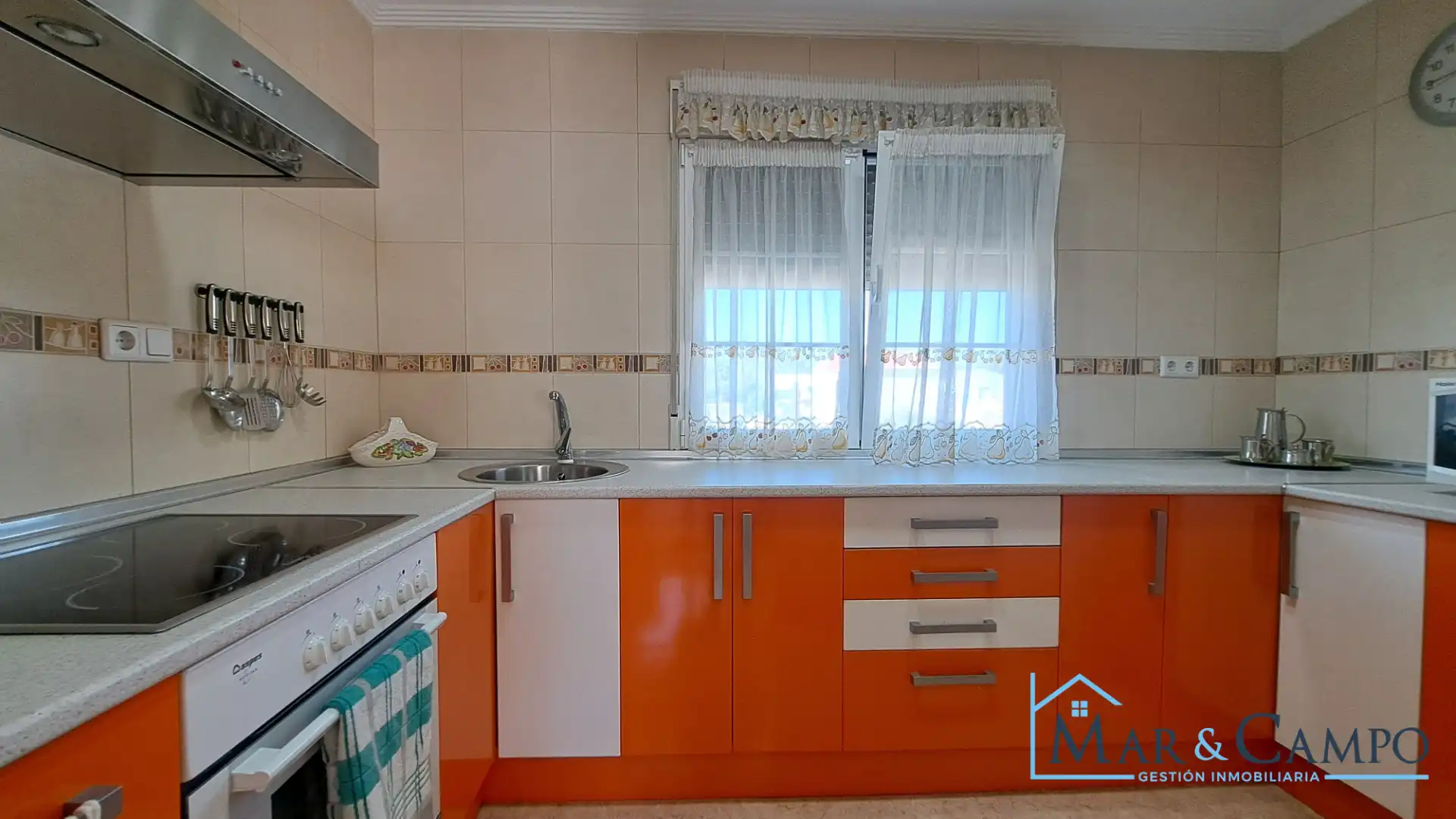 Cocina de Casa adosada en venta en Los Alcázares con Aire acondicionado, Jardín privado y Amueblado