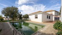 Piscina de Casa o xalet en venda en  Granada Capital amb Calefacció, Jardí privat i Terrassa