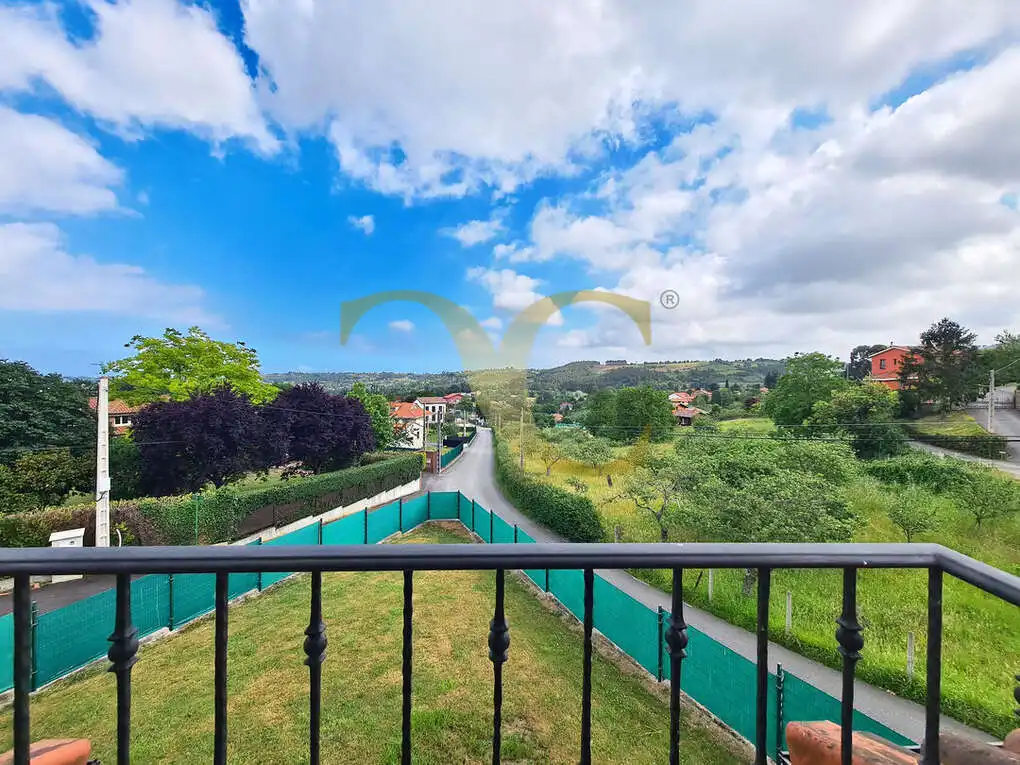 Terraza de Casa o chalet en venta en Gijón  con Calefacción, Jardín privado y Balcón