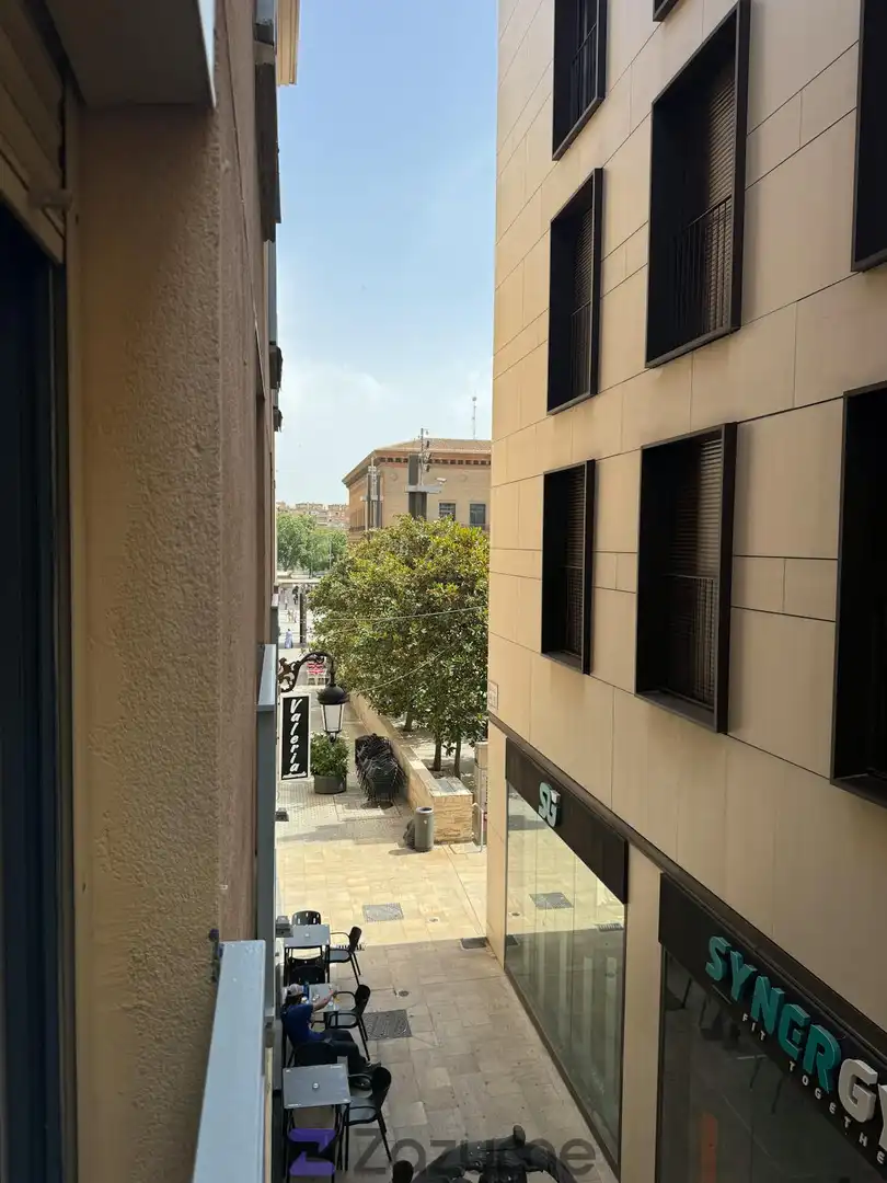 Exterior view of Flat for rent in Zaragoza  with Air Conditioner, Heating and Parquet flooring