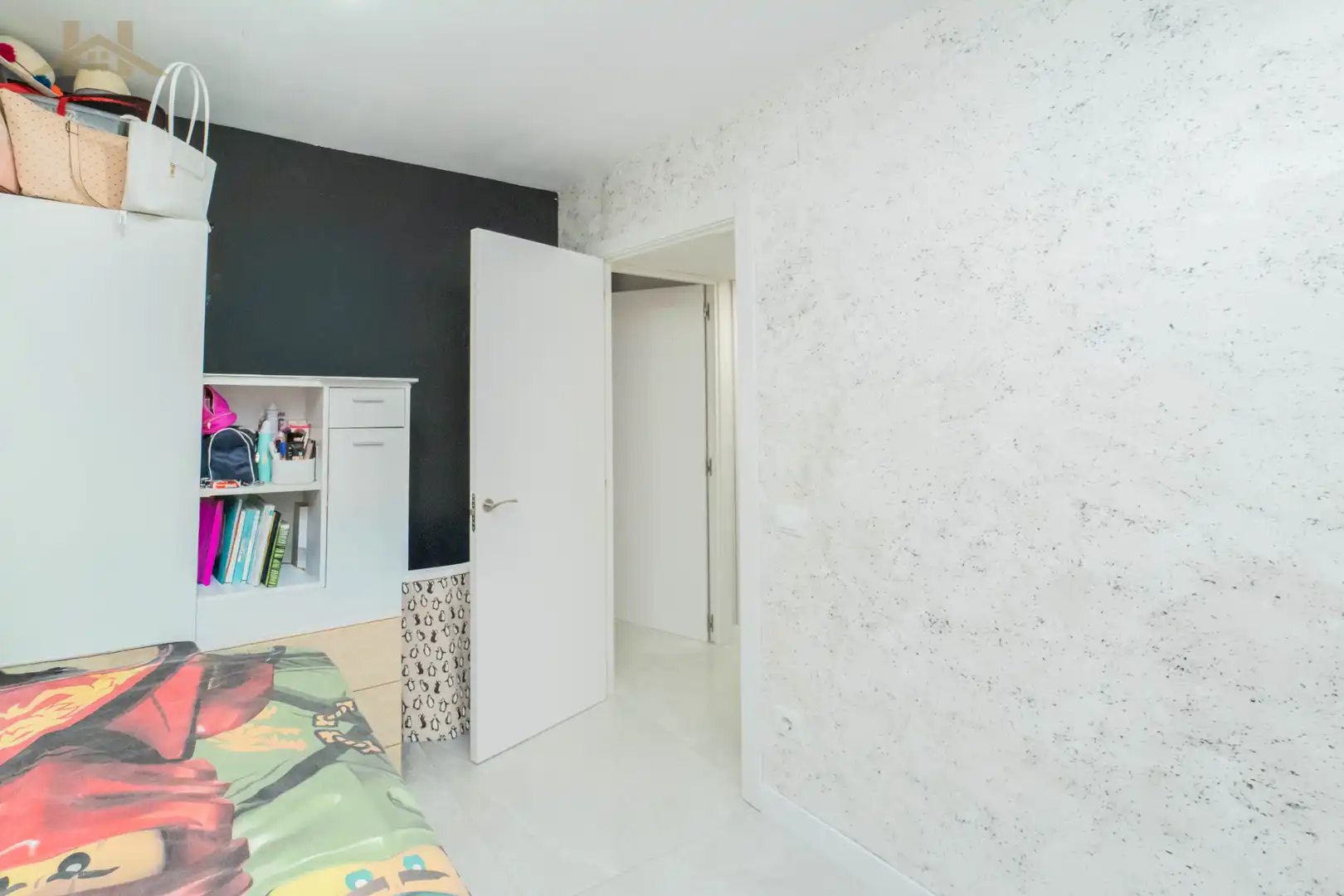 Bedroom of Flat for sale in Parla  with Air Conditioner and Swimming Pool