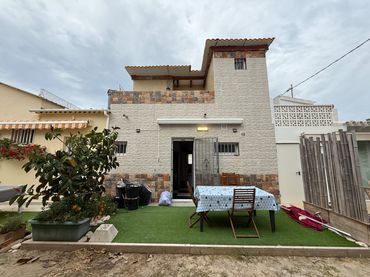 Chalet con balcón en venta en Devessa - Monte Pego