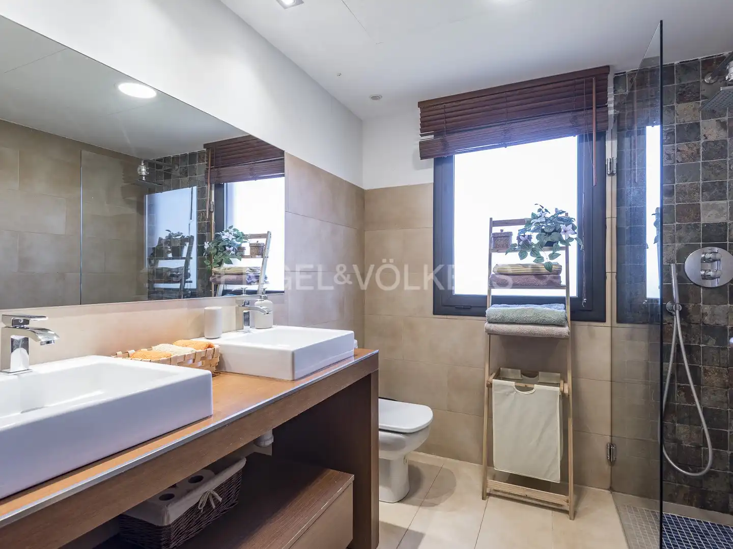 Baño de Casa o chalet de alquiler en Vacarisses con Aire acondicionado, Calefacción y Jardín privado