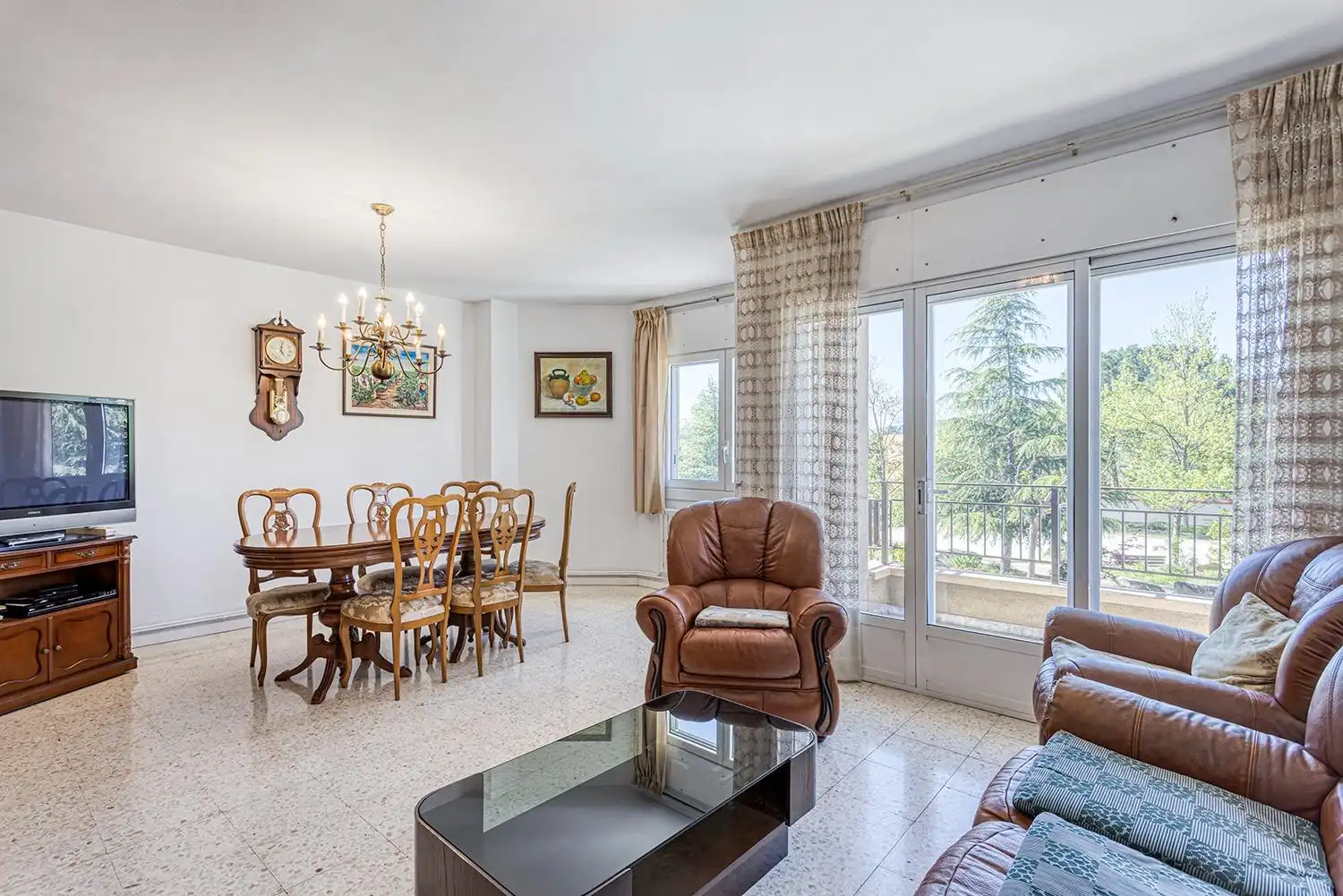 Comedor de Piso en venta en Igualada con Calefacción, Terraza y Trastero