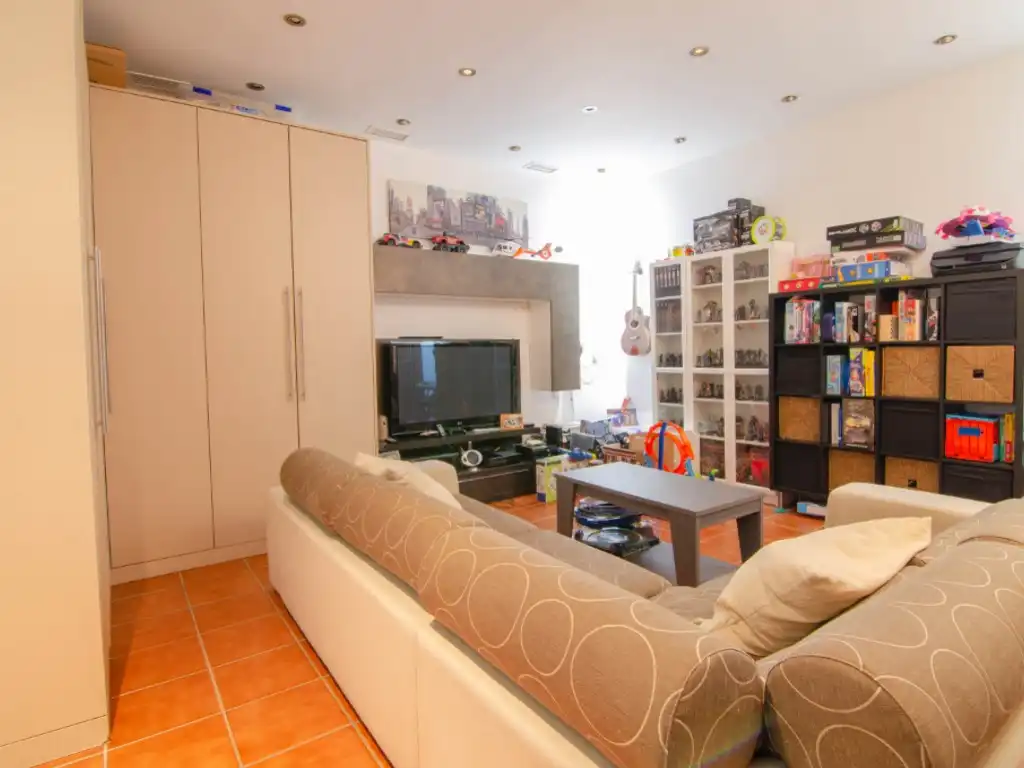 Sala d'estar de Casa o xalet en venda en La Rinconada
