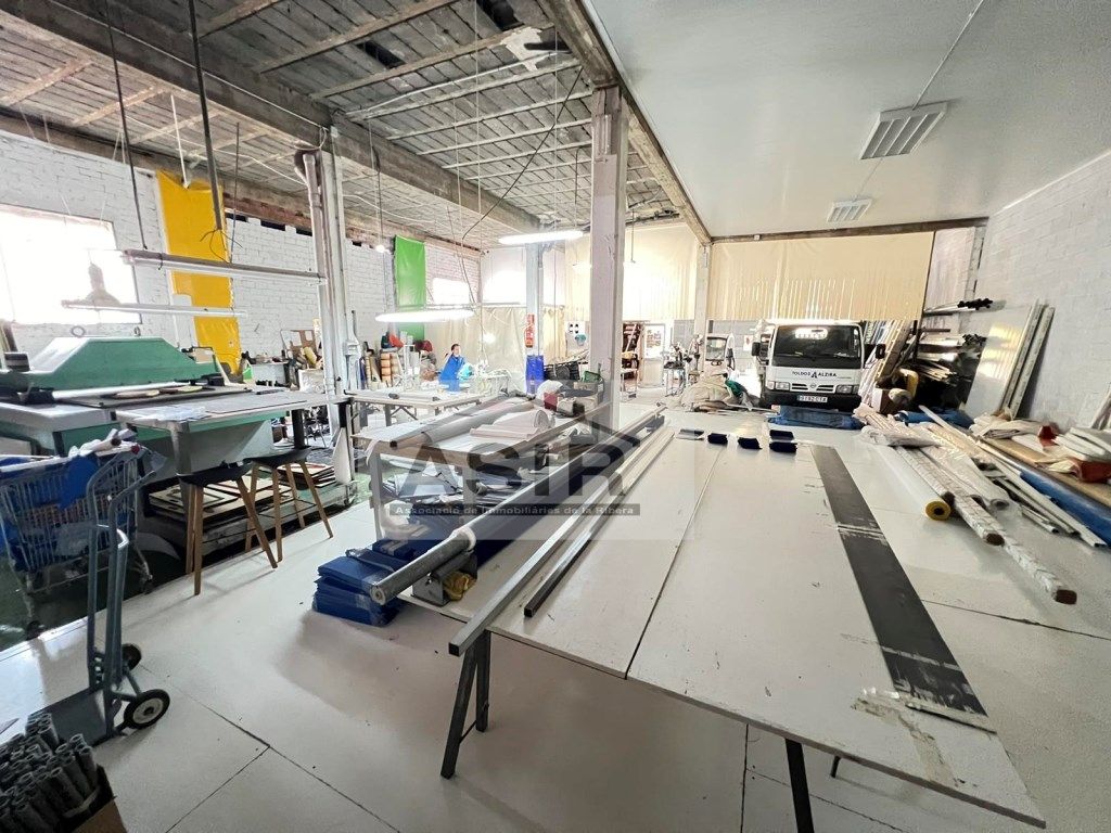 Industrial buildings for sale in Alzira