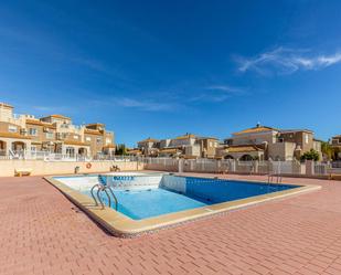 Piscina de Casa o xalet en venda en Torrevieja amb Aire condicionat, Calefacció i Balcó