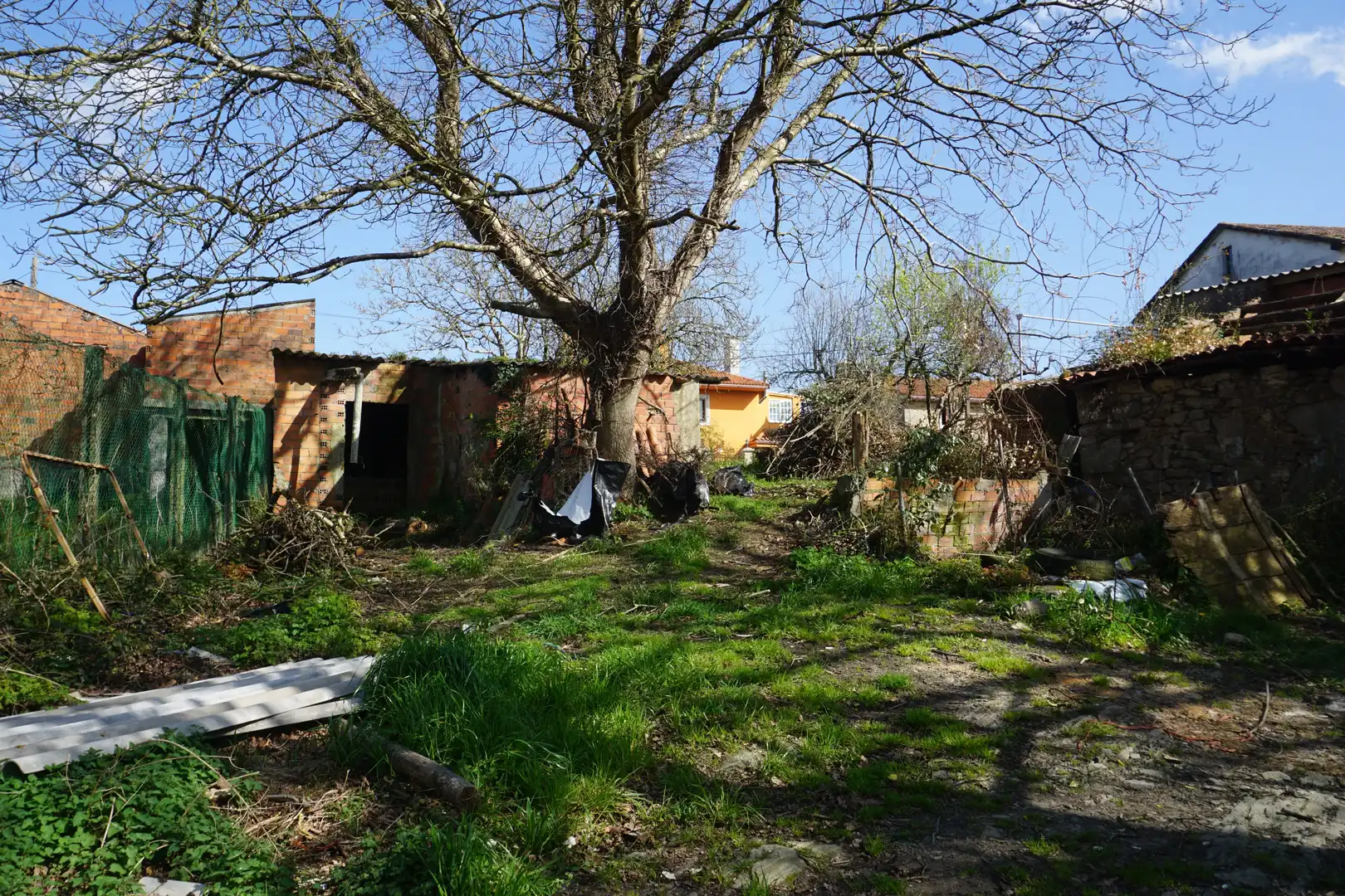 Casa o xalet en venda en Melide amb Jardí privat