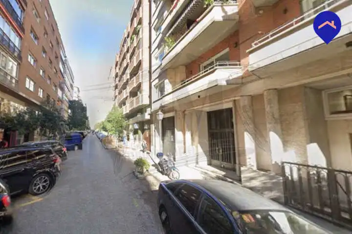 Exterior view of Office for sale in Madrid  with Air Conditioner, Heating and Internet