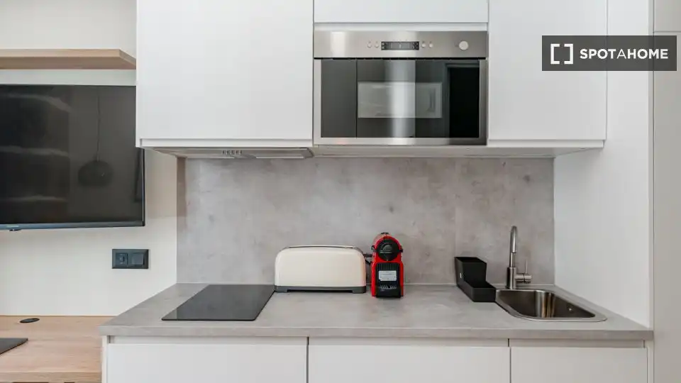 Kitchen of Study for share in Madrid  with Air Conditioner, Heating and Terrace