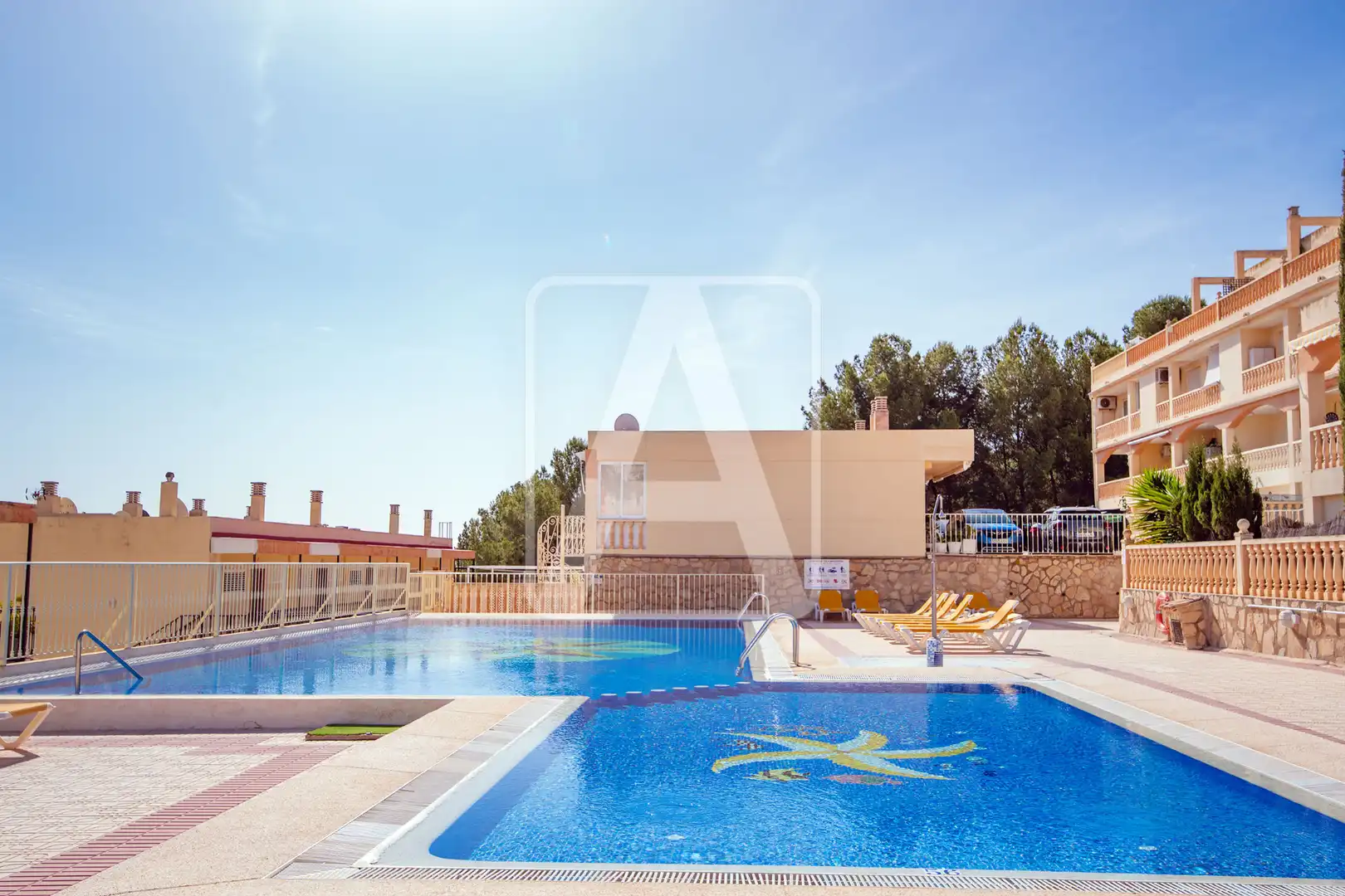 Piscina de Apartament en venda en Calpe / Calp amb Aire condicionat, Terrassa i Traster